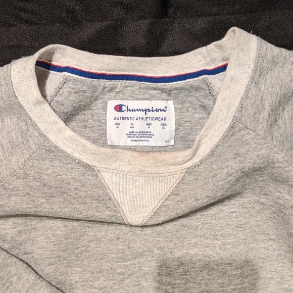 Vintage Champion Gray Crewneck Sweater Size M - Picture 5 of 6